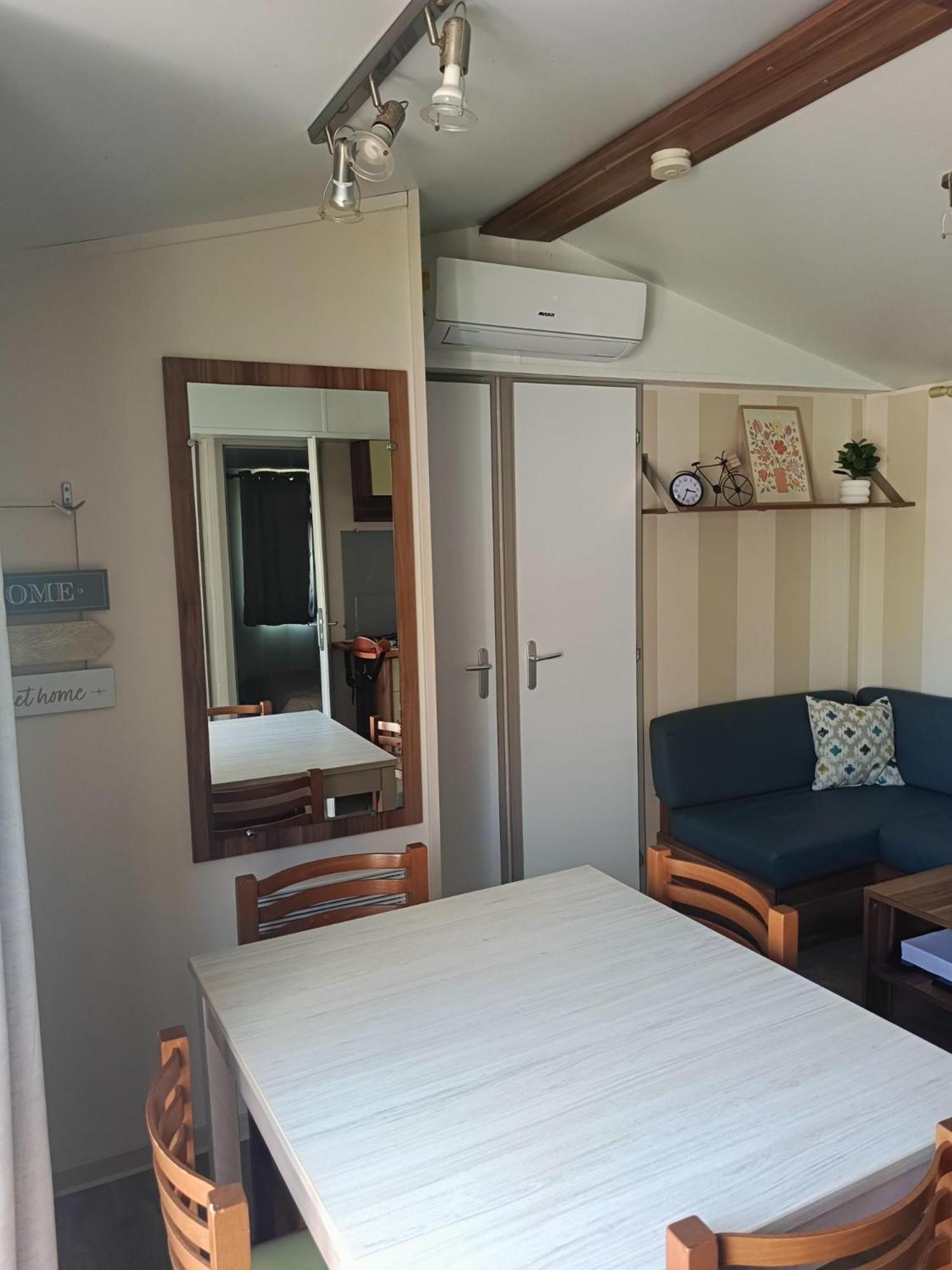 Mobil Climatise 3 - Parc Des 7 Fonts Campsite *
